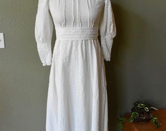 Vintage 1970s Laura Ashley Made in Wales White Cotton Praire Dress Victorian Small