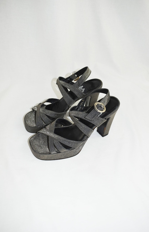 90s Silver Metallic Platform Strappy Sandals / Si… - image 2