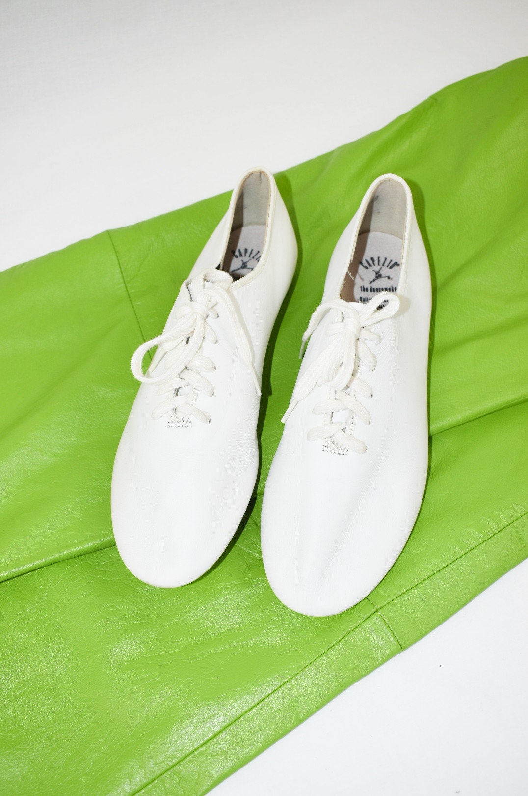80s Capezio White Leather Lace up Jazz Shoes / Oxfords / Size 7.5