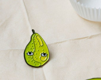 Birne mit Augen 1"Emaille Pin - Fruit Club Juicy Pear Bartlett D'Anjou Fresh Food Vegan Vegetarischer Pin