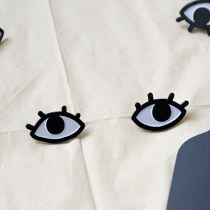 Set of Two Eyes with Eyelashes 1" Enamel Pins Pair - Goldenbeets Fun Pins