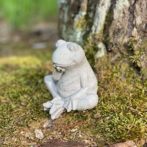 Concrete frog statue, garden frog, yoga frog, 3 1/2” cement frog statue, Great Mother’s Day gift