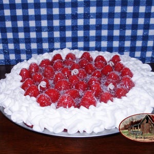 10&quot; Strawberry DELUXE Whip Cream Pie Candle