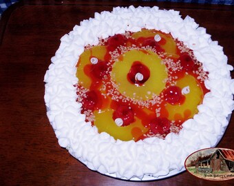 10" Pineapple Upside Down Whip Cream Pie Candle