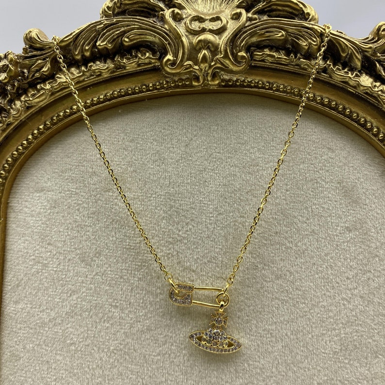 Collana di moda, collana con spilla di Saturno, collana rotonda di Saturno, collana di asteroidi, gioielli da donna, regalo con ciondolo, regalo con collana della madre Gold