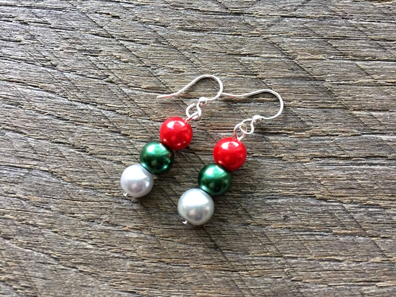 Christmas Jewelry Set, Silver Red Green Pearl Necklace Set, Christmas Jewelry, Xmas set, Xmas Jewelry on Silver Chain image 5