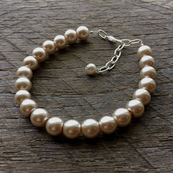 Champagne Pearl Bracelet for Bridal Parties and Weddings, One Strand Simple Pearl Bracelet Gift for Her on Silver or Gold Chain