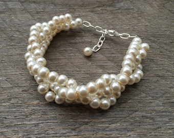 Cream Ivory Pearl Bracelet, Bridal Bracelet Pearl, Wedding Bracelet Pearl, Pearl Bracelet Prom Jewelry on Silver or Gold Chain