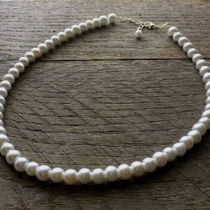 Classic Pearl Choker Necklace, White Bridal Choker Necklace with Adjustable 2&quot; Extender Chain