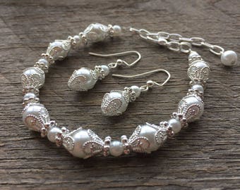 Art Deco Pearl Bracelet & Earrings, Bridesmaids Gift, Bridal Party Gift Set, Filigree Bridal Bracelet,