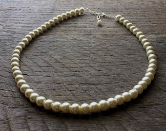 Cream Ivory Pearl Necklace Bridal Necklace One Single Strand Simple Pearl Necklace on Silver or Gold Chain
