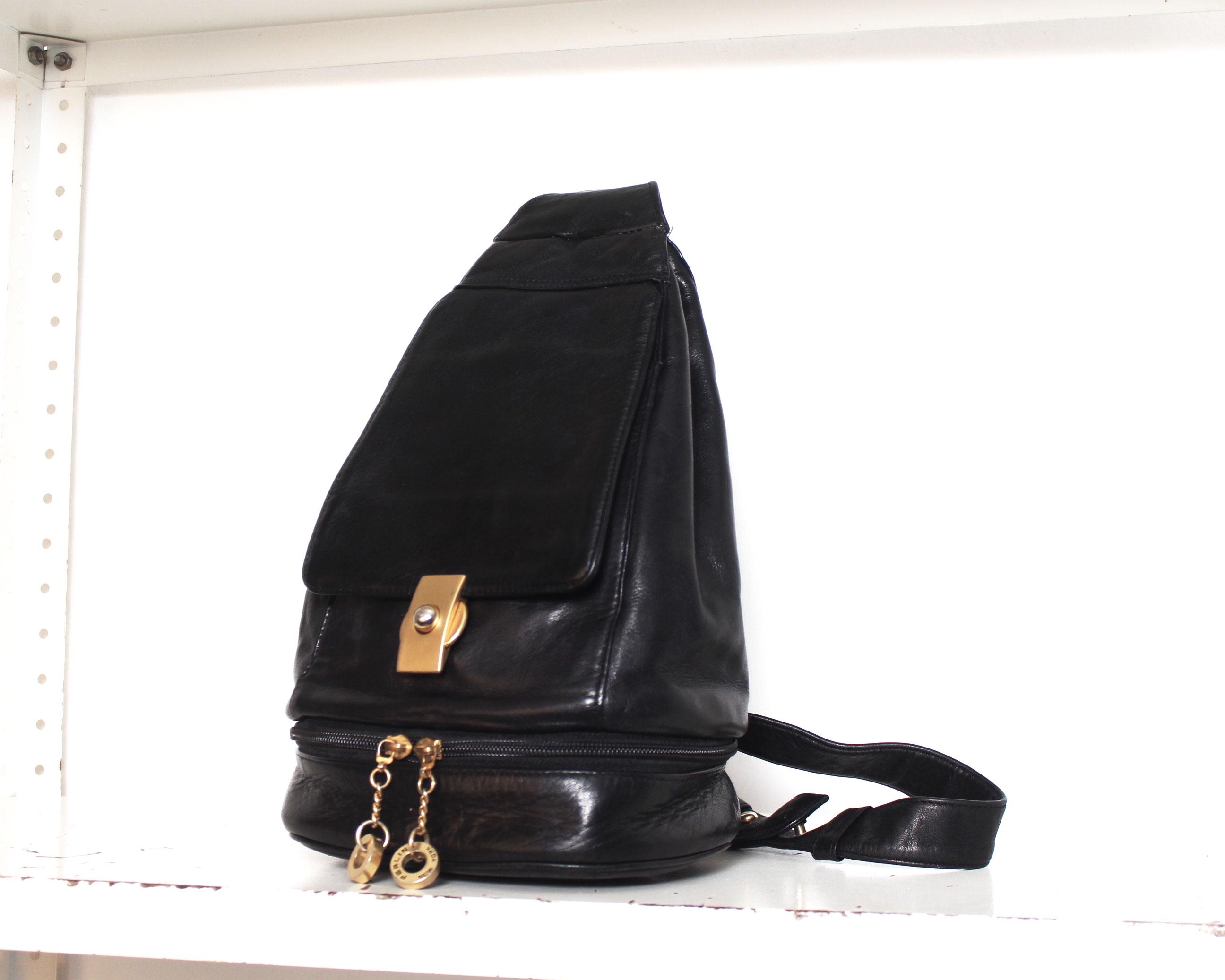 Perlina Black Gold Leather Backpack - Etsy display picture 1