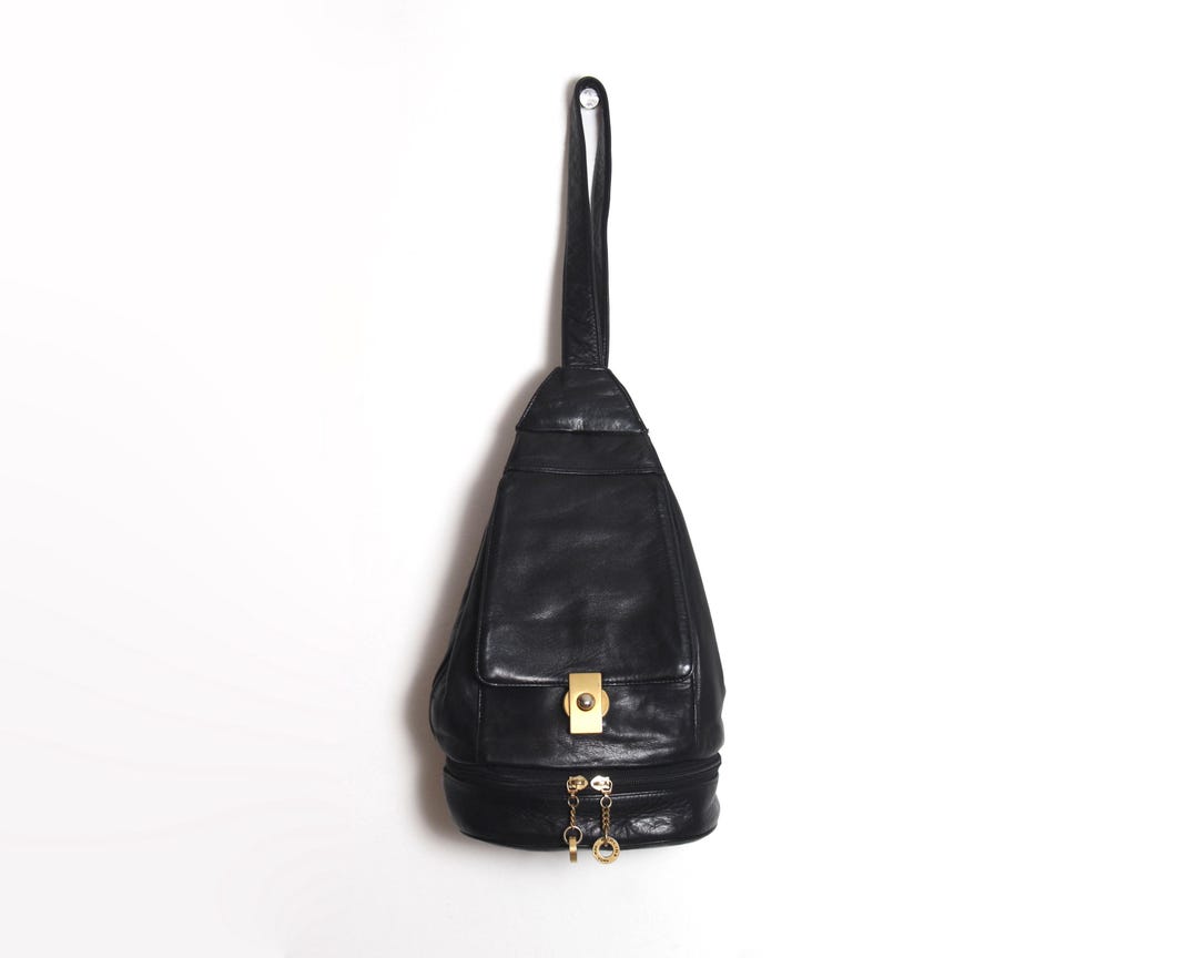 Perlina Black Gold Leather Backpack - Etsy display picture 3