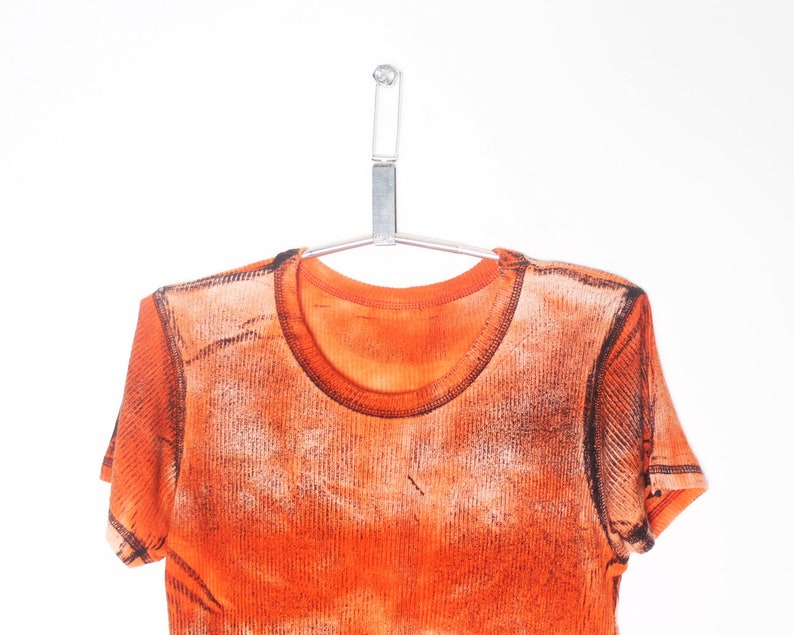 camiseta acanalada con tinte pintado de naranja y2k de los años 00 imagen 3