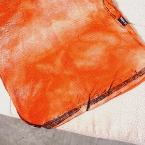 camiseta acanalada con tinte pintado de naranja y2k de los años 00 imagen 4