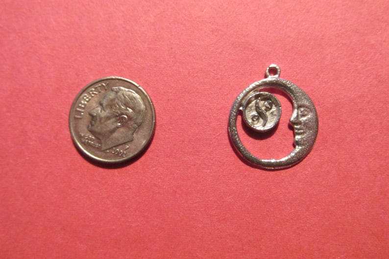 Twenty Pewter Crescent Moon With Yin Yang Charms
