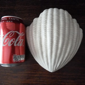 Vintage Sylvac Wall Pocket  Vase 16,5cm x 16,5cm