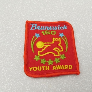 1970s vintage Bowling Aufnäher, "Brunswick 150 Jugend Award," Bowling Trophy Patch, rot, gelb, grün, blau