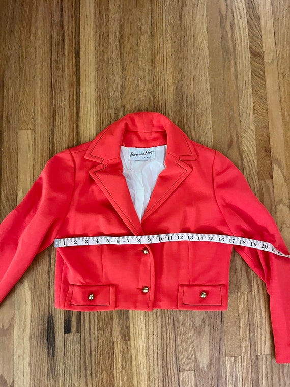 1980s/90s womens cropped red jacket with brass bu… - image 7