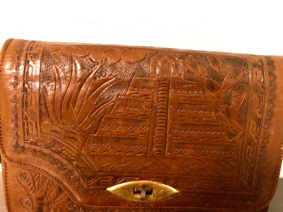 Vintage tooled leather shoulder purse, Mexican to… - image 3