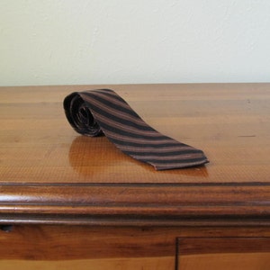 1960s mens vintage tie, skinny tie, brown and black, wool & silk