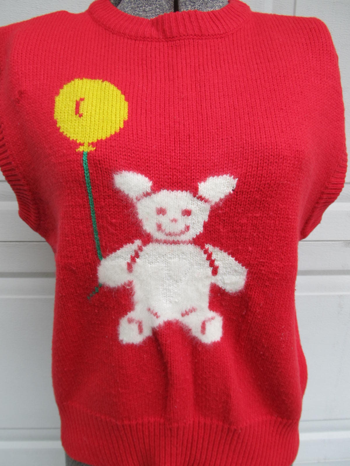 Gilet en laine (tricoté main) (D'occasion) à Les Avanchets pour CHF 35 - avec livraison
