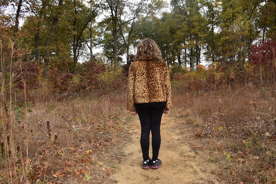 Vintage Leopard faux fur cropped jacket, Petite L… - image 3