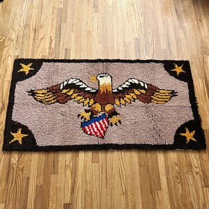 Vintage 1970s latch hook bald eagle with shield, wall hanging, patriotic decor