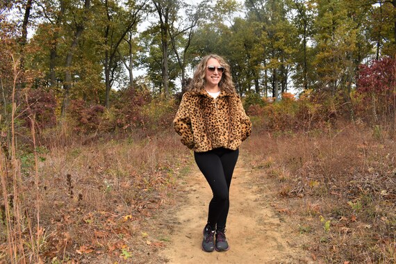 Vintage Leopard faux fur cropped jacket, Petite L… - image 1