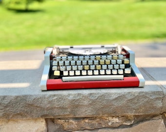 Vintage cyrillic typewriter, Unis typewriter, with carrying case, made in Yugoslavia