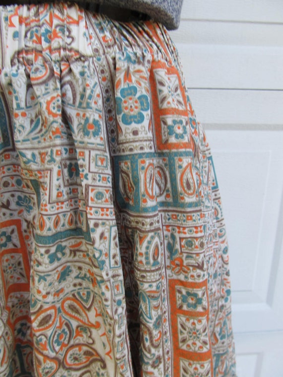 1970s vintage circle skirt with novelty print in … - image 2