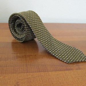 1950s mens vintage tie, black and tan , 100% Acetate
