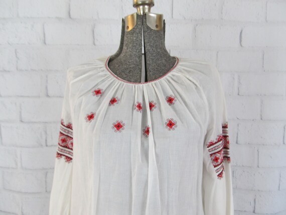 Vintage Hungarian cotton blouse with red embroider