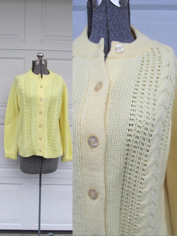 1960s pastel yellow cardigan sweater, cable knit, acrylic, ML 1960s pastel yellow cardigan sweater, cable knit, acrylic, ML