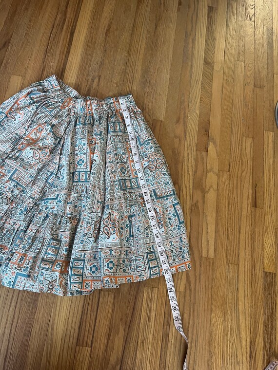 1970s vintage circle skirt with novelty print in … - image 9