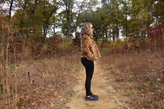 Vintage Leopard faux fur cropped jacket, Petite L… - image 2