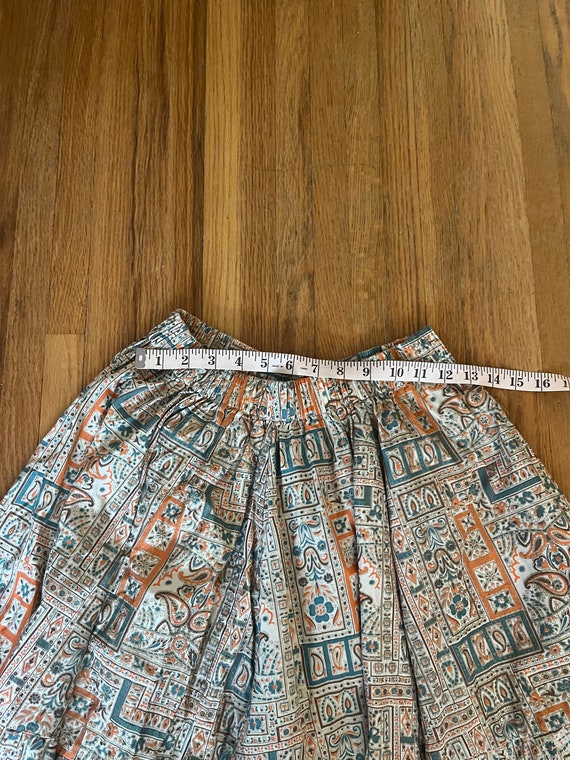 1970s vintage circle skirt with novelty print in … - image 10