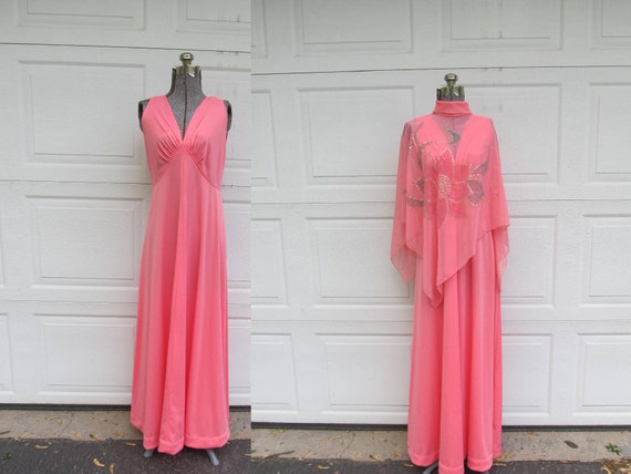 1970s pink goddess maxi dress with cape shawl, vin