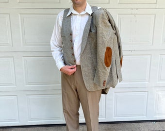 1960s Men's tweed wool 3 piece suit, pants, blazer, vest, with suede elbow patches S/M