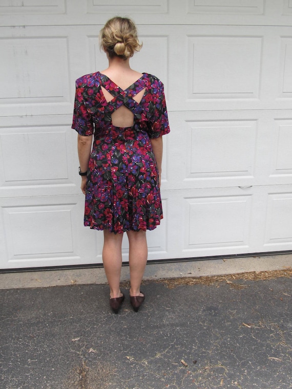 1990s womens romper with cut out back, floral, sc… - image 3