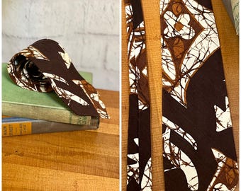 1970s vintage Hawaiian tie,