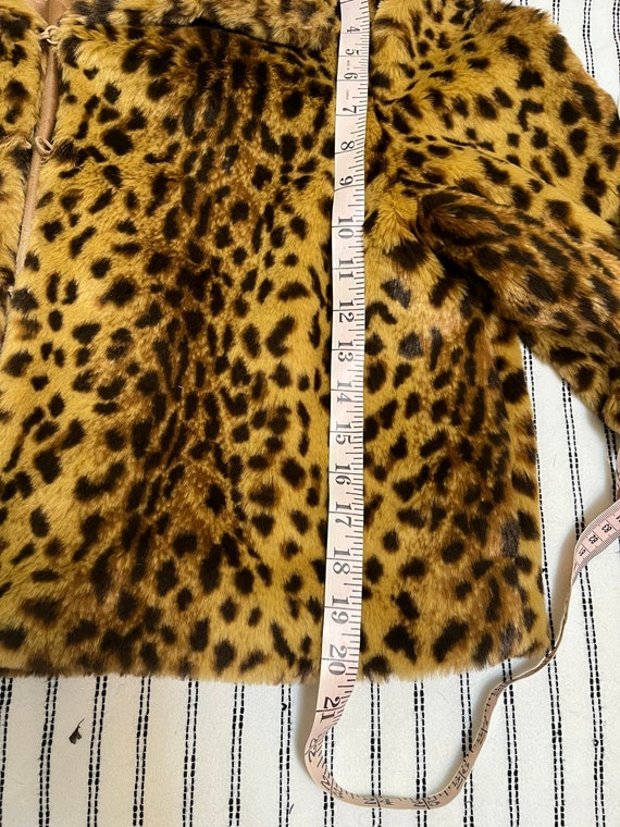 Vintage Leopard faux fur cropped jacket, Petite L… - image 5