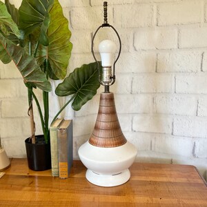 ヴィンテージミッドセンチュリーブラウン＆ホワイトセラミック陶器 