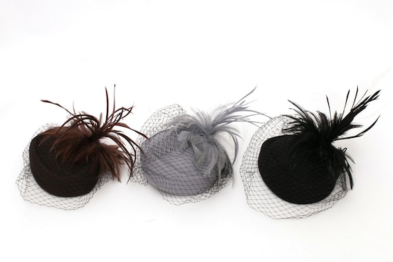 Gray Vintage Style Wool Hat Accented With Feather and Veil  display picture 1