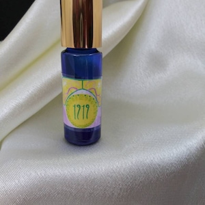 1919 || Orange Blossom, Peach, and Bergamot Chypre || 5ml Roll-On Oil Perfume
