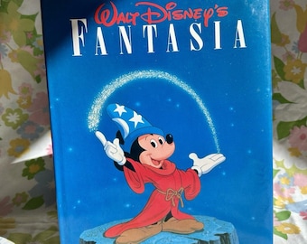 アート・デザイン・音楽 Walt Disney's FANTASIA John Culhane Amazon.com: Walt Disney's Fantasia: 9783822803936: Culhane, John