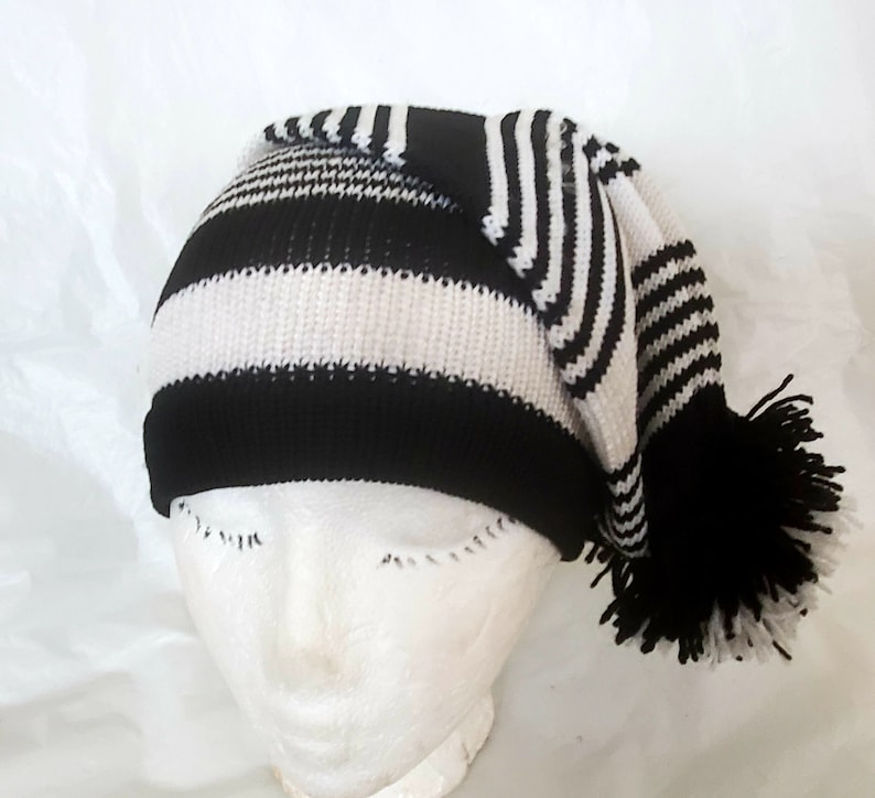 Igbo Nigerian Traditional War Dance Wool Hat Cap. Ohafia Men's Knitted Stripped Hat. Holiday Wool Hat ブラック