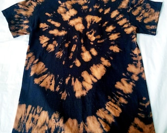 Black Brown Bleach Tie Dye Spiral Design T-shirt. - Size Large, Medium.