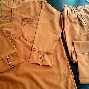 Brown Embroidered African Men Nigerian Senator suit, Dashiki suit, Traditional Senator long sleeve suit. Size Large
