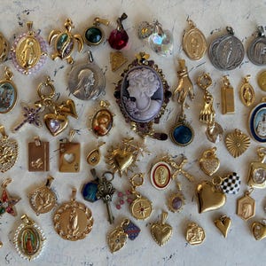 Piękne francuskie antyczne zawieszki w stylu vintage, 18-karatowe złoto, stylowe naszyjniki, biżuteria wysokiej klasy, wybierz swój z tego zestawu 55 świątecznych prezentów